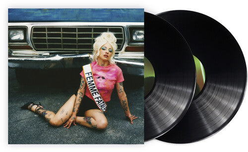 Mon Laferte: Femme Fatale ( RECORD )